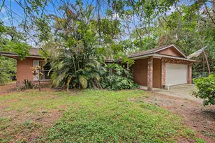 13229 Arrow Wood Dr, Palm Beach Gardens, FL 33418 - Photo 2