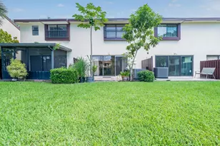 3727 Carambola Cir N, Coconut Creek, FL 33066 - Photo 18