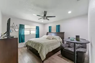 4184 NW 52nd Ave, Lauderdale Lakes, FL 33319 - Photo 12