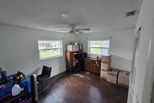 8111 NW 100th Terrace NW, Tamarac, FL 33321 - Photo 14