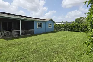 8111 NW 100th Terrace NW, Tamarac, FL 33321 - Photo 24