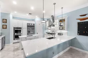 10697 Willow Oak Ct, Wellington, FL 33414 - Photo 8