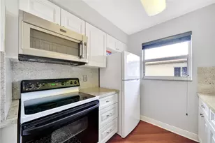 2701 Middle River Dr, Fort Lauderdale, FL 33306 - Photo 8