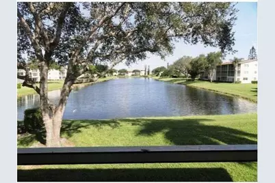 4030 Hythe B #4030, Boca Raton, FL 33434 - Photo 4