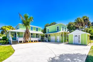 13607 S Indian River Dr, Jensen Beach, FL 34957 - Photo 1