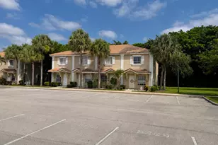 6941 Crooked Fence Dr, Lake Worth, FL 33467 - Photo 2