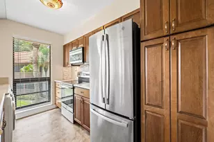 218 Brackenwood Terrace, Palm Beach Gardens, FL 33418 - Photo 8