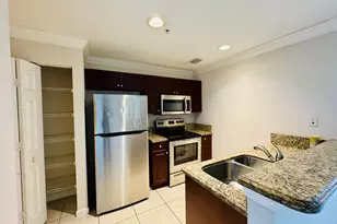 1954 Freeport Ln, Riviera Beach, FL 33404 - Photo 6