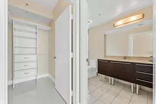 1900 N Bayshore Dr, Miami, FL 33132 - Photo 10
