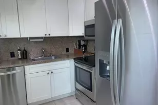 589 Fanshaw O, Boca Raton, FL 33434 - Photo 2