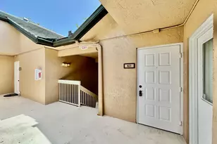 9877 Westview Dr, Coral Springs, FL 33076 - Photo 4