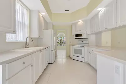 8894 SE Retreat Drive, Hobe Sound, FL 33455 - Photo 6
