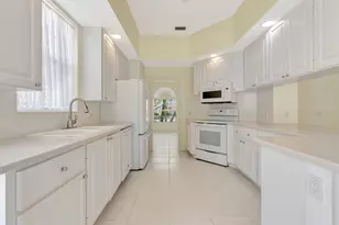 8894 SE Retreat Dr, Hobe Sound, FL 33455 - Photo 6