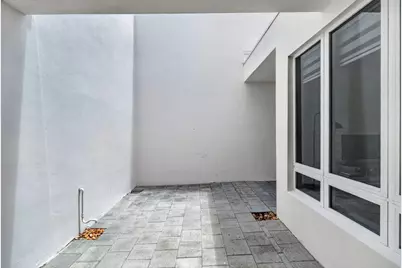 6461 NW 103rd Passage, Doral, FL 33178 - Photo 24