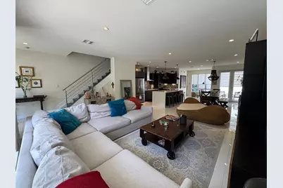6361 NW 103rd Passage, Doral, FL 33178 - Photo 2