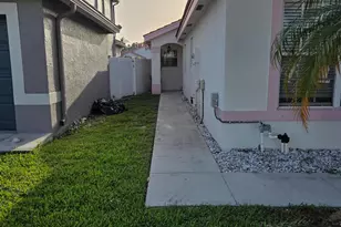 7093 Middlebury Dr, Boynton Beach, FL 33436 - Photo 2