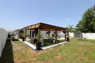 9410 NW 81st Ct, Tamarac, FL 33321 - Photo 32