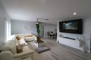 9410 NW 81st Ct, Tamarac, FL 33321 - Photo 4