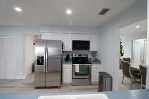 9410 NW 81st Ct, Tamarac, FL 33321 - Photo 12