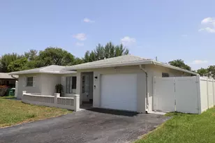 9410 NW 81st Ct, Tamarac, FL 33321 - Photo 2