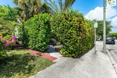 1309 Lucerne Avenue, Lake Worth Beach, FL 33460 - Photo 2