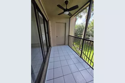 390 Racquet Club Road, Weston, FL 33326 - Photo 10