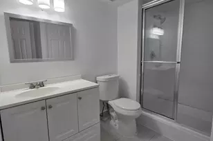390 Racquet Club Rd, Weston, FL 33326 - Photo 20