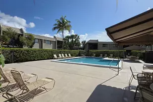 390 Racquet Club Rd, Weston, FL 33326 - Photo 10