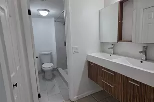 390 Racquet Club Rd, Weston, FL 33326 - Photo 24