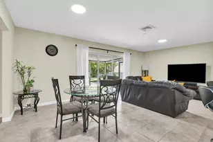 3930 NW 79th Way, Davie, FL 33024 - Photo 24