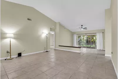 3930 NW 79th Way, Davie, FL 33024 - Photo 12