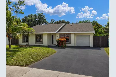 3930 NW 79th Way, Davie, FL 33024 - Photo 4