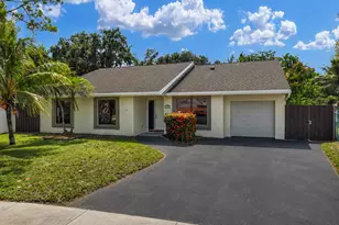 3930 NW 79th Way, Davie, FL 33024 - Photo 4