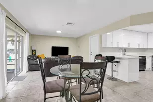 3930 NW 79th Way, Davie, FL 33024 - Photo 22