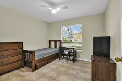 3930 NW 79th Way, Davie, FL 33024 - Photo 38