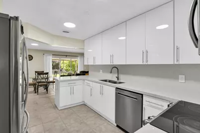 3930 NW 79th Way, Davie, FL 33024 - Photo 30