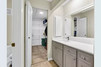 3930 NW 79th Way, Davie, FL 33024 - Photo 36