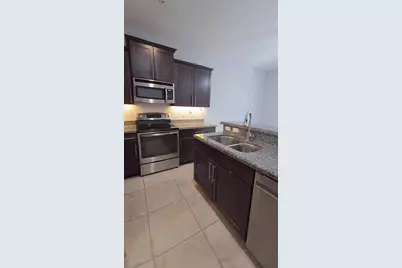 243 SW 7th Court #243, Pompano Beach, FL 33060 - Photo 6