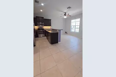 243 SW 7th Court #243, Pompano Beach, FL 33060 - Photo 6