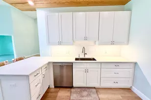 225 N Lakeshore Dr, Hypoluxo, FL 33462 - Photo 12
