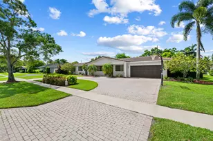 5720 SW 7th St, Plantation, FL 33317 - Photo 40