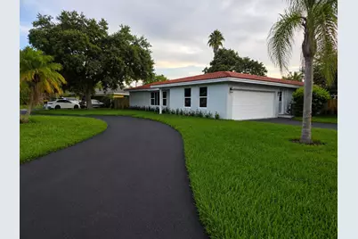 2660 NW 83rd Terrace, Coral Springs, FL 33065 - Photo 2