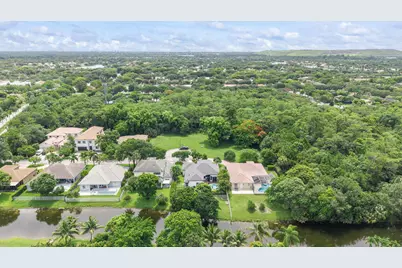5165 NW 50th Avenue, Coconut Creek, FL 33073 - Photo 14