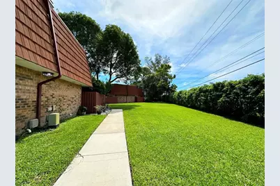 1545 Augusta Circle #105, Delray Beach, FL 33445 - Photo 4