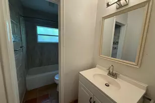 1640 NE 4th Pl, Fort Lauderdale, FL 33301 - Photo 8