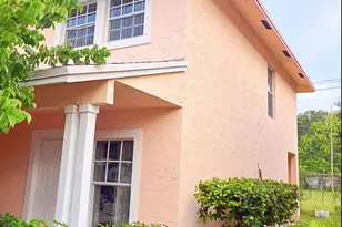 647 Latona Ave, Lake Worth, FL 33460 - Photo 2