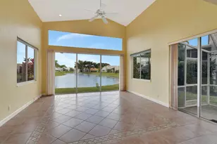11922 Fountainside Cir, Boynton Beach, FL 33437 - Photo 14