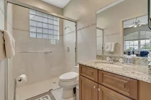 11922 Fountainside Cir, Boynton Beach, FL 33437 - Photo 18
