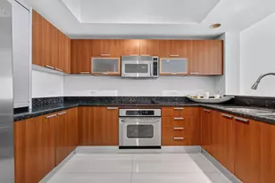 2650 Lake Shore Dr, Riviera Beach, FL 33404 - Photo 2