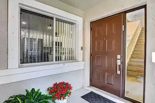 10401 Lake Vista Cir, Boca Raton, FL 33498 - Photo 6